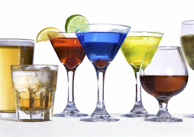 Алкогольные напитки - идеальные растворители для полимеризации. 
