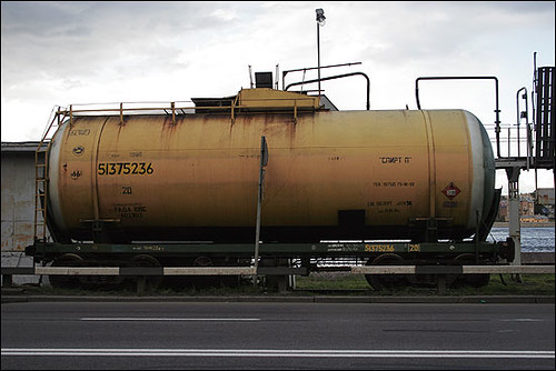 Железнодорожный вагон для горючих жидкостей